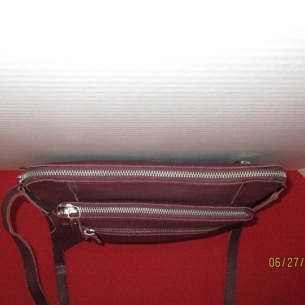 Wise Owl Crossbody Bag - Picture 15 of 15
